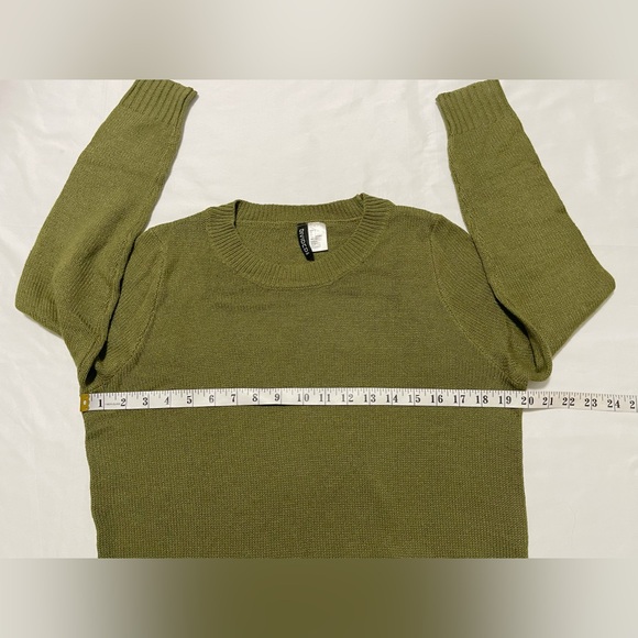 H&M Knit Sweater - Picture 9 of 11